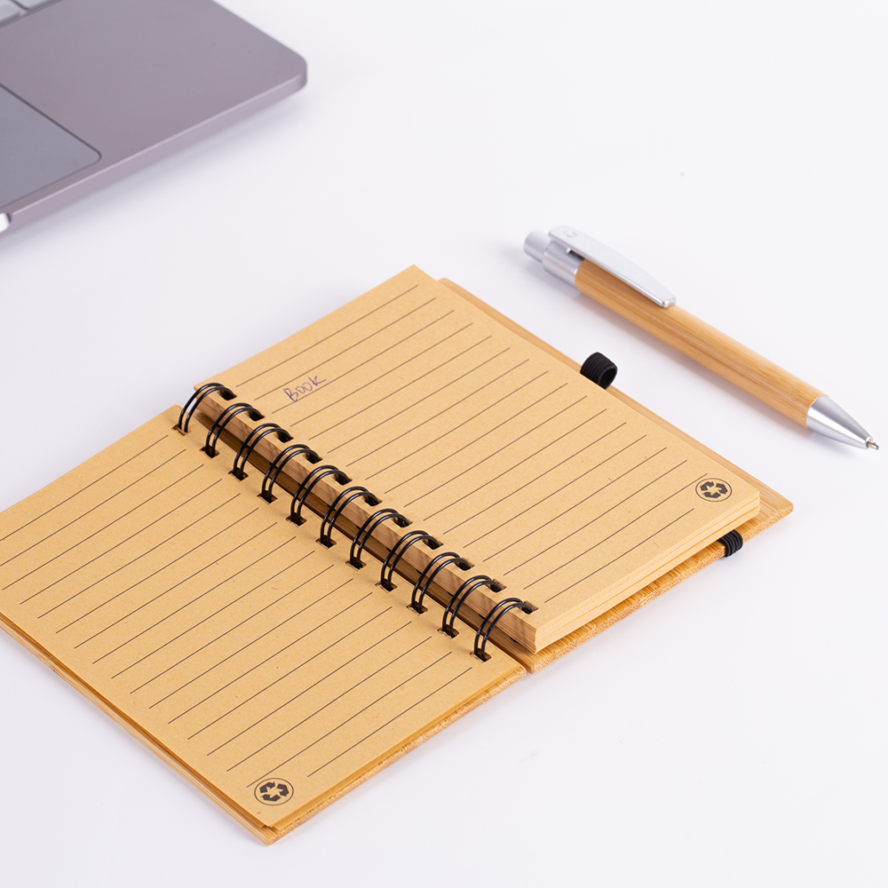 Caderno em Bambu com Caneta Ecológica – 60 Folhas - Mandatory