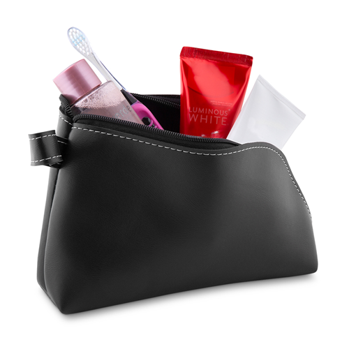 Necessaire preta em couro sintético com pegador lateral, compacta e elegante para viagens e uso diário.
