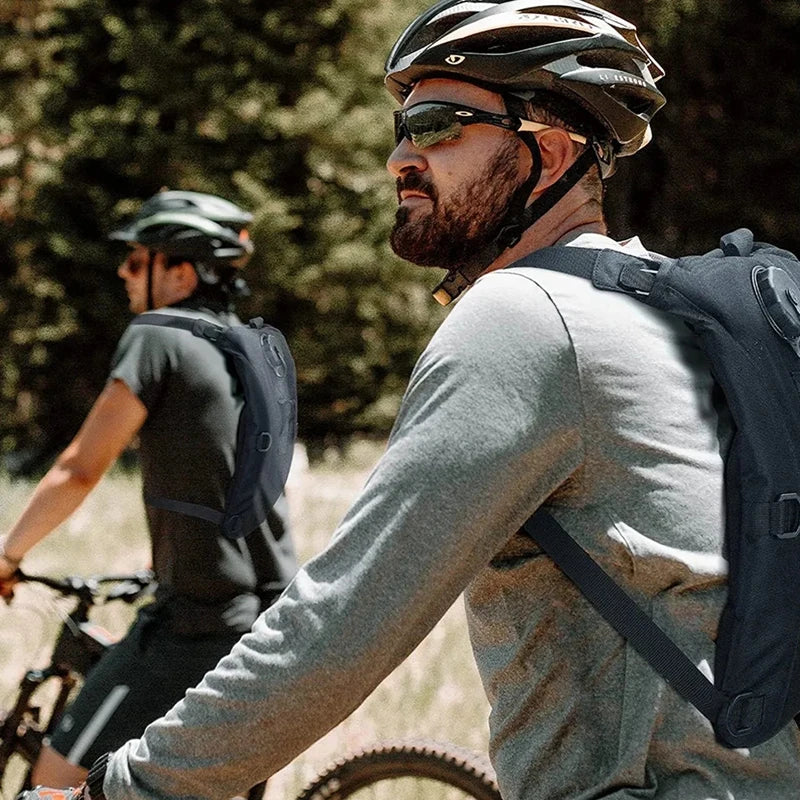 Mochila Tática Impermeável com Bolsa de Hidratação 3L - Mandatory