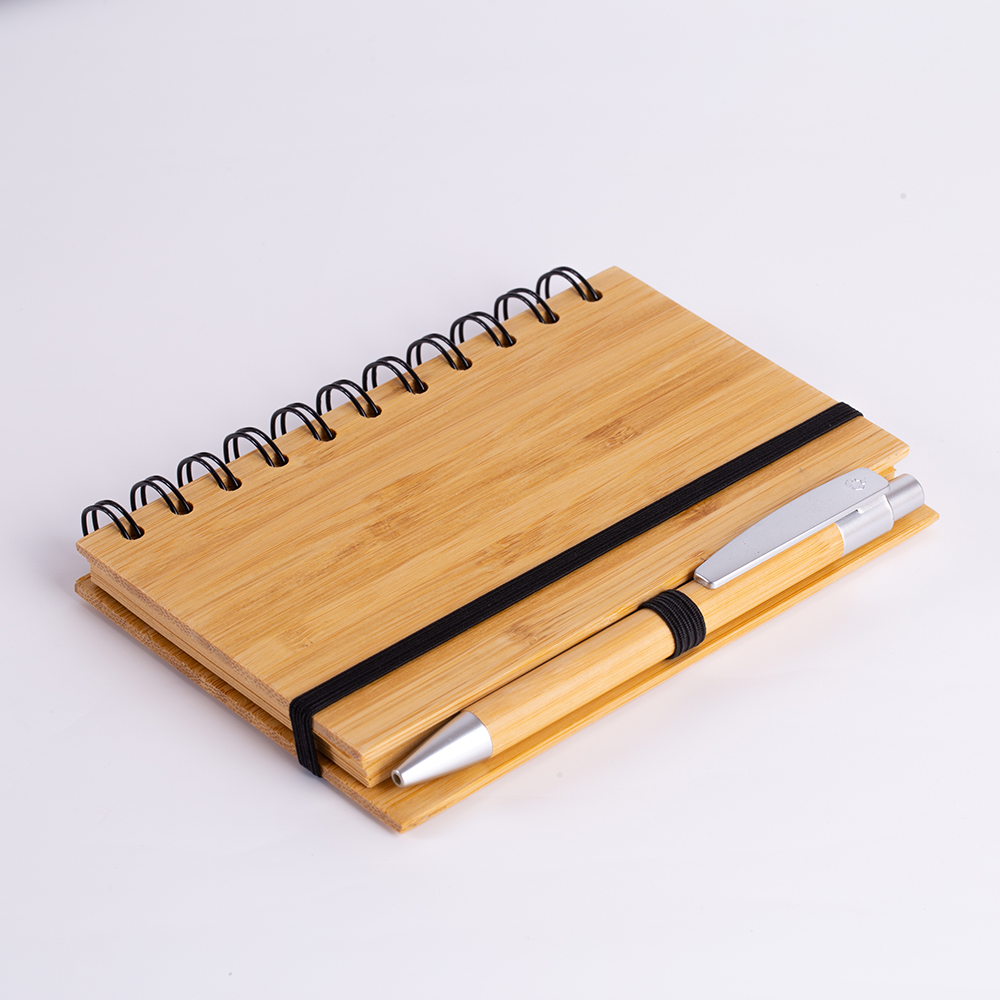 Caderno em Bambu com Caneta Ecológica – 60 Folhas - Mandatory
