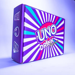 O UNO Drink é o jogo que vai transformar sua festa! Com cartas oficiais, copos de vidro e regras ousadas, a diversão está garantida. Entrega com frete grátis. Vem viver esse rolê!