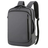 Mochila Estruturada Impermeável com Carregamento USB - Mandatory
